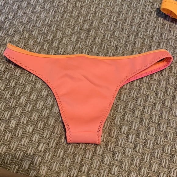 Victoria’s Secret Swim Scuba Bottom Medium - Picture 2 of 3